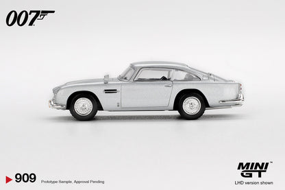 [Pre-Order] #909 - Aston Martin DB5 / James Bond "Casino Royale"