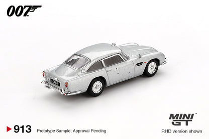 #913 - Aston Martin DB5 – Battle Damaged Edition / James Bond "Skyfall"
