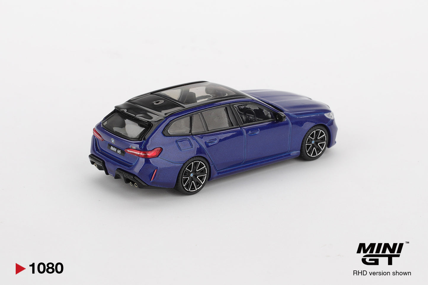 #1080 - BMW M5 Touring (Marina Bay Blue Metallic)