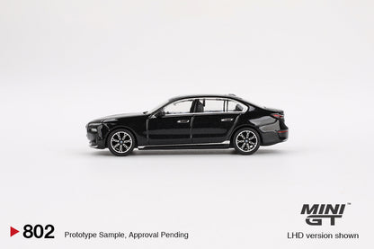#802 - BMW i7 xDrive60 (Black Sapphire)