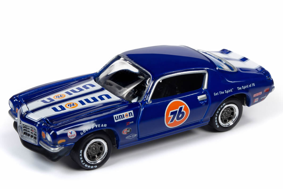 1965 Chevrolet Pickup Truck / 1971 Chevrolet Camaro Z/28 (Union 76)