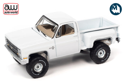 1986 Chevrolet Silverado Step Side 4x4 (White)