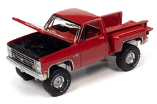 1986 Chevrolet Silverado Step Side 4x4 (Bright Red)