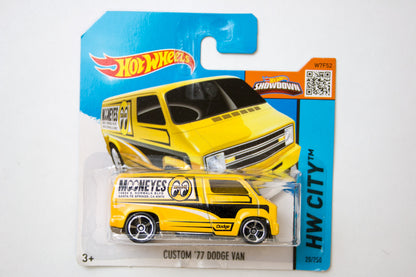 020/250 - Custom '77 Dodge Van