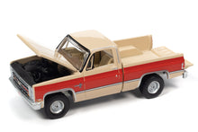 1987 Chevrolet Silverado 10 Fleetside (Tan / Bright Red)