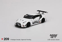 #209 - LB-Silhouette WORKS GT NISSAN 35GT-RR Ver.2 White LBWK