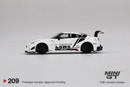 #209 - LB-Silhouette WORKS GT NISSAN 35GT-RR Ver.2 White LBWK