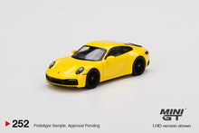 #252 - Porsche 911 Carrera 4S Racing (Yellow)