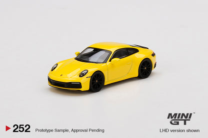 #252 - Porsche 911 Carrera 4S Racing (Yellow)