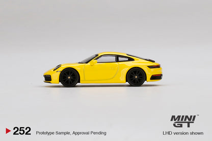 #252 - Porsche 911 Carrera 4S Racing (Yellow)
