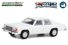 Hot Pursuit 1980-91 Ford LTD Crown Victoria (White)