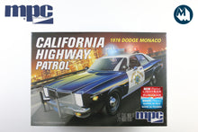1:25 - 1978 Dodge Monaco CHP Police Car (Model Kit)