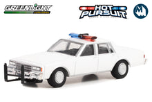 Hot Pursuit 1980-90 Chevrolet Caprice with light and push bar (White)