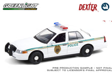 1:24 - Dexter / 2001 Ford Crown Victoria Police Interceptor - Miami Metro Police Department