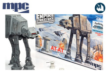 1:100 - Star Wars The Empire Strikes Back At-At (Model Kit)