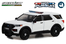Hot Pursuit 2022 Ford Police Interceptor Utility with light and push bar (White)