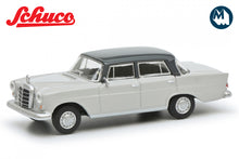 Mercedes-Benz 200 D Fintall (Light Grey)