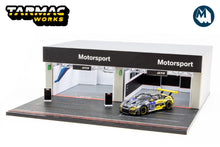 Tarmac Works - 1/64 BMW Pit Garage Diorama