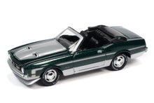 1972 Ford Mustang Convertible / 1972 Chevy Chevelle Heavy Chevy - Class of 1972 (Version B)