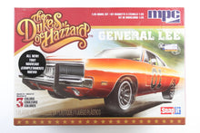 1:25 - Dukes of Hazzard General Lee / 1969 Charger (Model Kit)