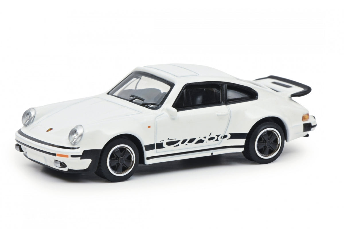 #09 - Porsche 930
