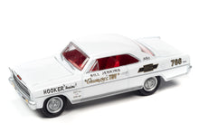 1970 Ford Maverick / 1966 Chevrolet Nova - Legends of the Quarter Mile (Version A)