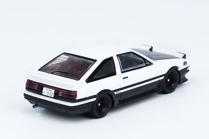 Toyota Sprinter Trueno AE86 with Extra Wheels White - Japan Special Edition