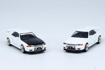 Nissan Skyline GTR R32 with extra wheels and decals (Crystal White)