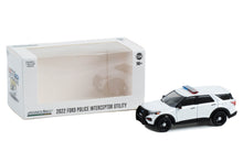 Hot Pursuit 2022 Ford Police Interceptor Utility with light and push bar (White)