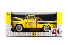 1:24 - 1958 Apache Cameo Truck (Mooneyes)