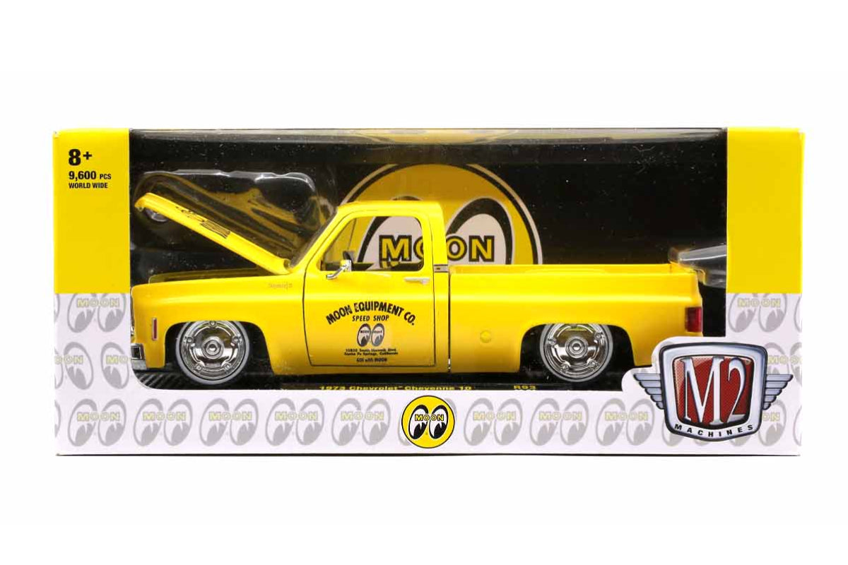 1:24 - 1973 Chevrolet Cheyenne 10 "Mooneyes"