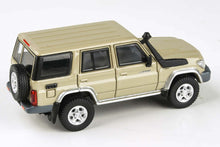 Toyota Land Cruiser 76 (Sandy Taupe)