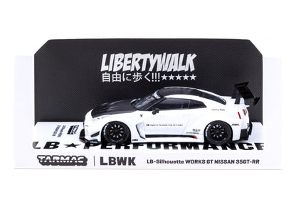 1:43 - LB-Silhouette Works GT Nissan 35GT-RR (White)