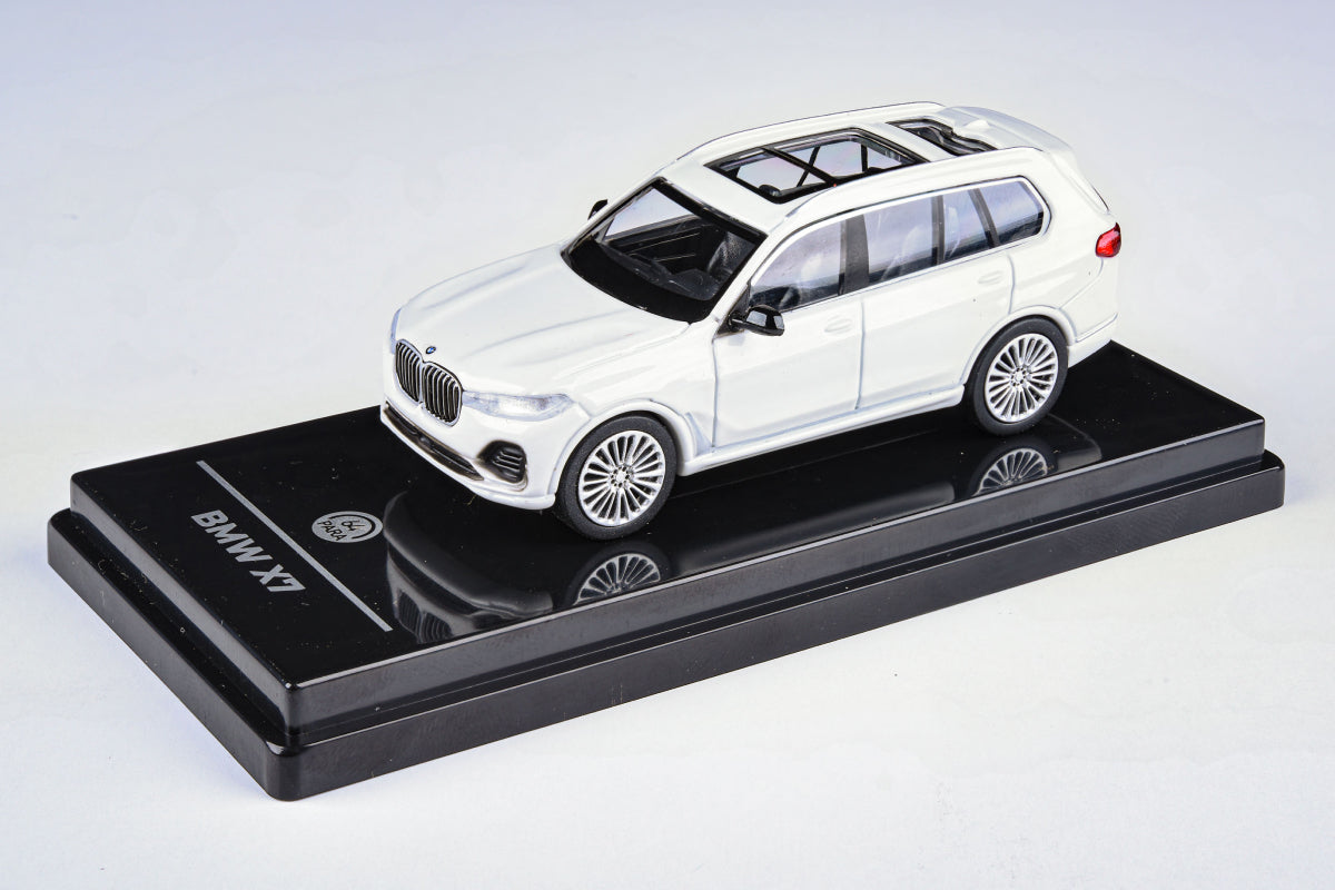 BMW X7 - White