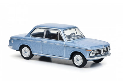 #06 - BMW 2002