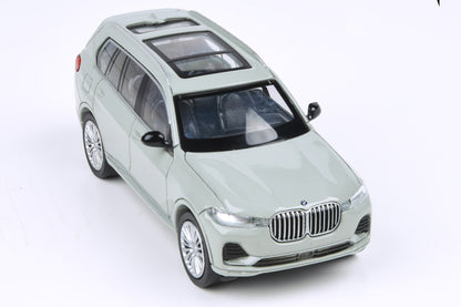 BMW X7 (Nardo Grey)