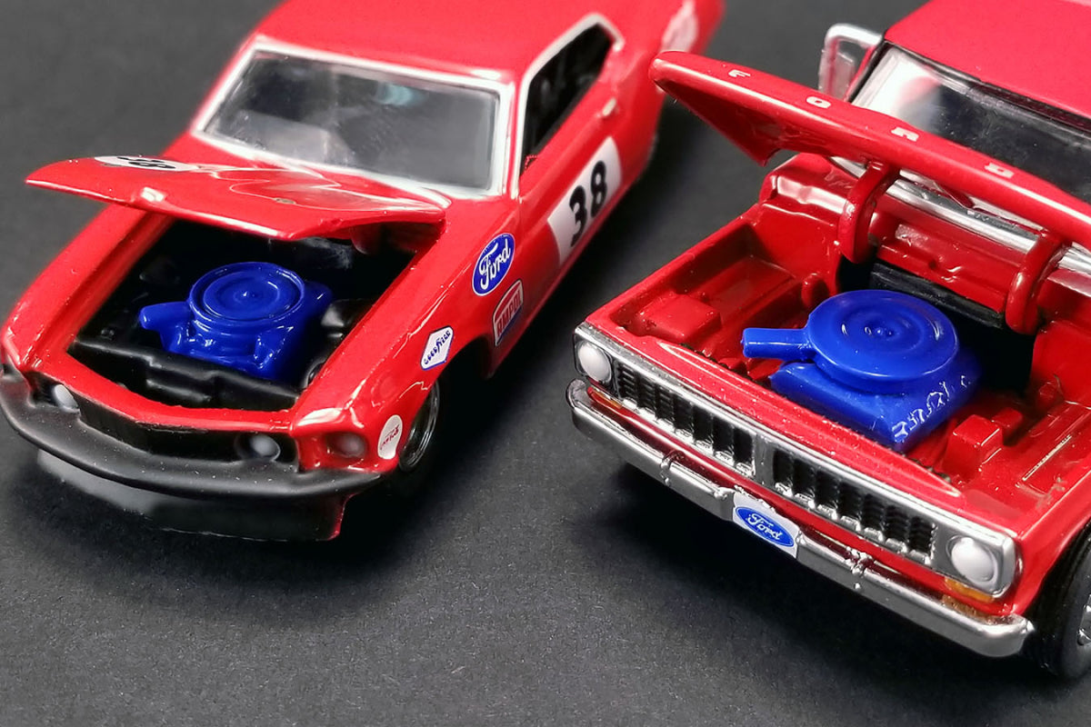 Allan Moffat Racing - Ford F-350 Ramp Truck with #38 1969 Trans Am Mustang