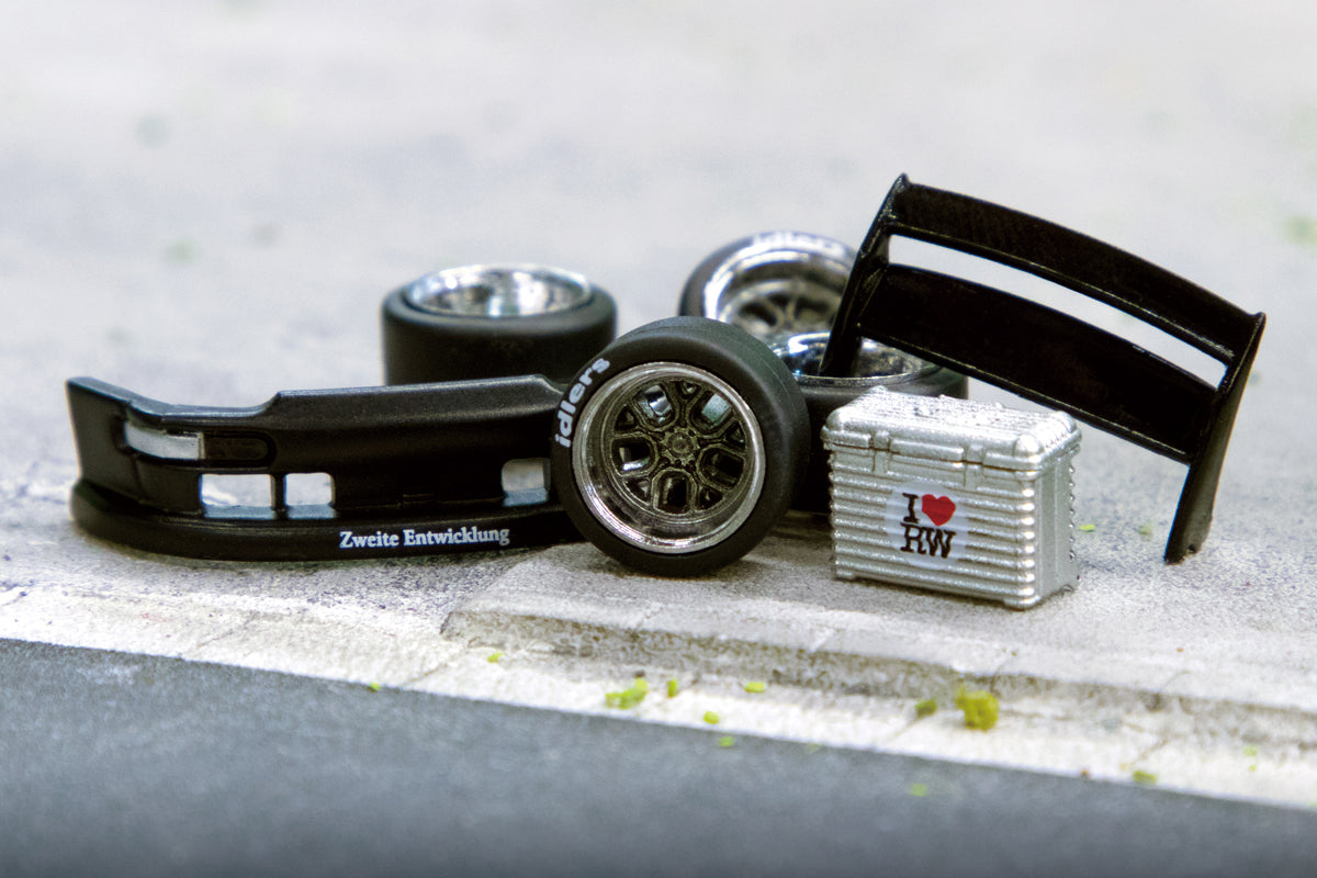 1:64 AL13 Wheels DC 003 (Red / Black)