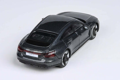 Audi RS e-tron GT (Daytona Grey)
