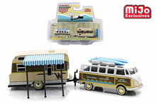 Volkswagen Samba Bus / 1964 Winnebago 216 Travel Trailer