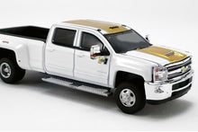 2018 Chevrolet Silverado 3500 / 2018 Chevrolet Camaro SS / Heavy Duty Trailer (Hurst)