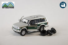 Mitsubishi Pajero - Green Stripe
