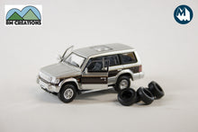 Mitsubishi Pajero - Brown Stripe