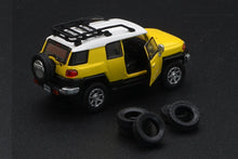 Toyota FJ Cruiser with extra wheels (Yellow)