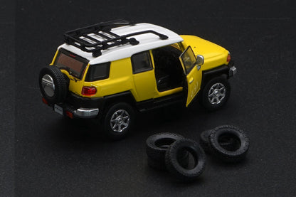 Toyota FJ Cruiser with extra wheels (Yellow)