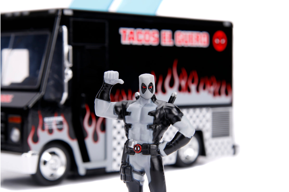 1:24 - Deadpool / Tacos El Guero Truck with figure