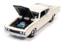 1969 Ford Torino Talledega (Wimbledon White)