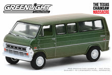 The Texas Chain Saw Massacre / 1972 Ford Club Wagon