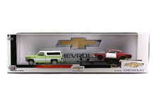 1973 Chevrolet Cheyenne 10 / 1970 Chevrolet Chevelle Malibu SS 454