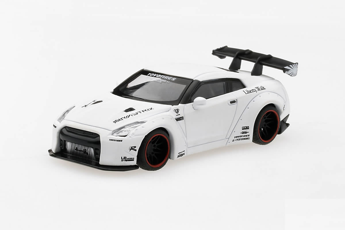 #9 - Liberty Walk Nissan GT-R R35 (RHD / UK Release)